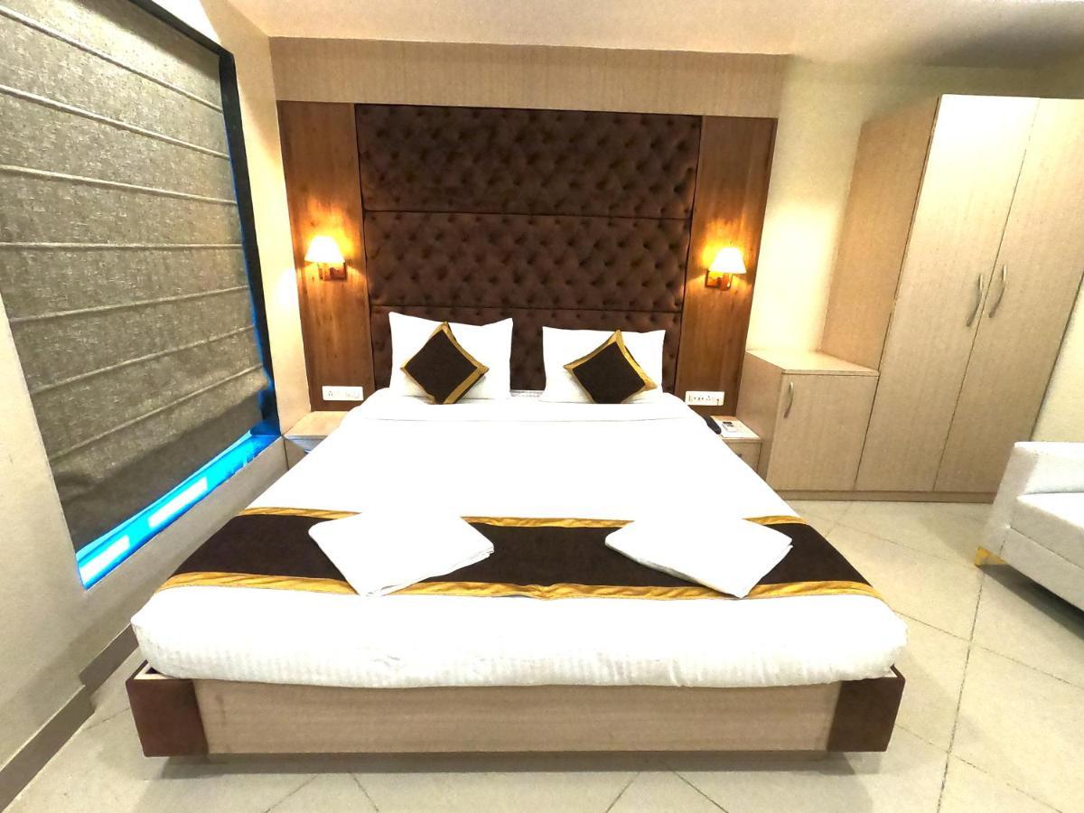 The Panash - Hotel & Banquet Kolkata Exterior photo